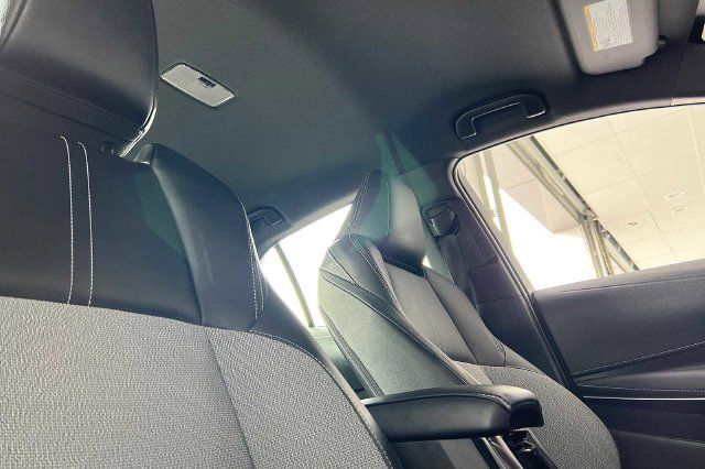 Used 2021 Toyota Corolla XSE FWD image 25