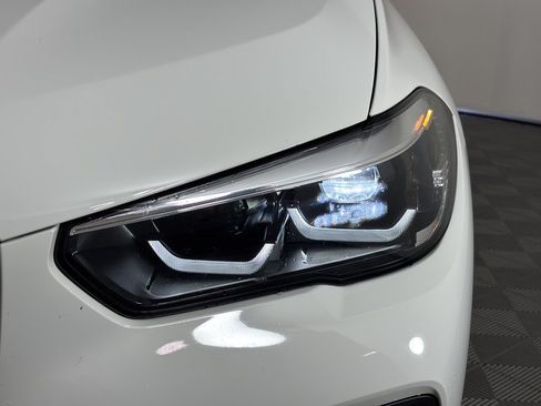 Certified 2023 BMW X5 sDrive40i w/ Climate Comfort Package RWD image 12