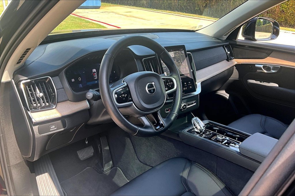 Certified 2026 Volvo XC90 B6 Plus AWD/4WD image 17