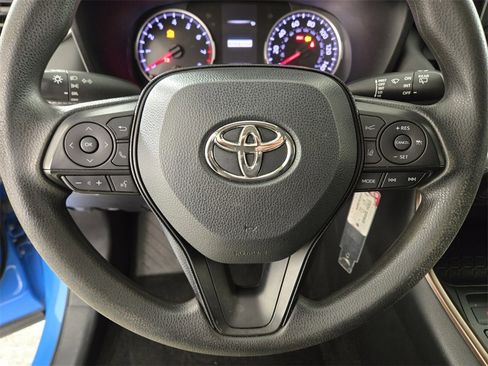 Used 2020 Toyota RAV4 LE image 57