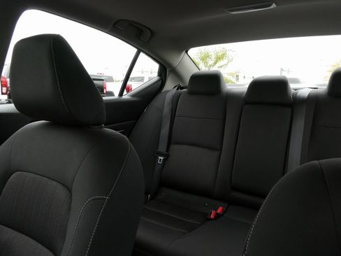 Used 2024 Nissan Altima 2.5 SV w/ SV Premium Package image 37