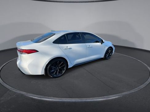 Used 2025 Toyota Corolla SE image 15