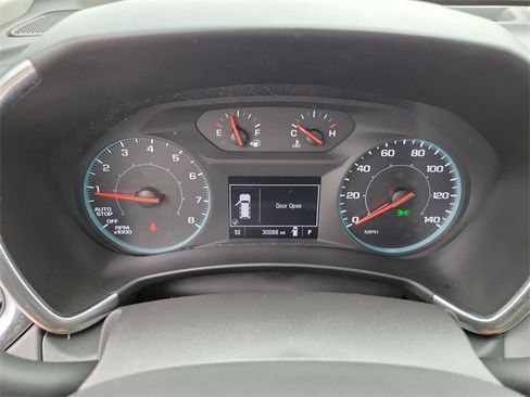 Used 2024 Chevrolet Equinox LS image 30