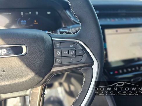 New 2026 Jeep Grand Cherokee Altitude AWD/4WD image 14
