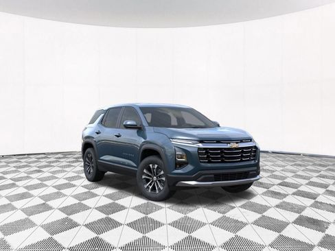 New 2026 Chevrolet Equinox LT w/ Safety and Technology Package FWD image 9