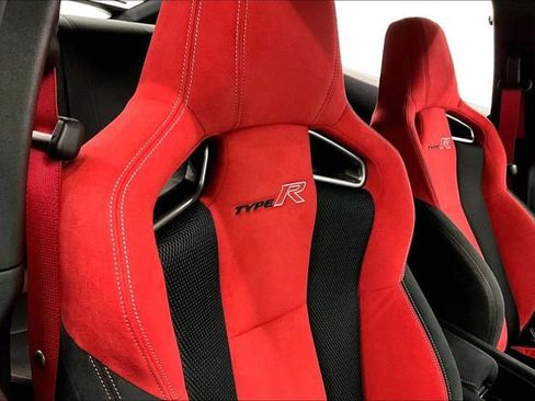 Used 2021 Honda Civic Type R image 11
