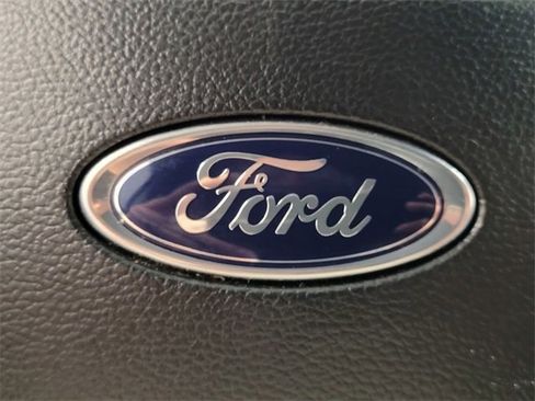 Used 2023 Ford Explorer XLT w/ Equipment Group 202A image 29