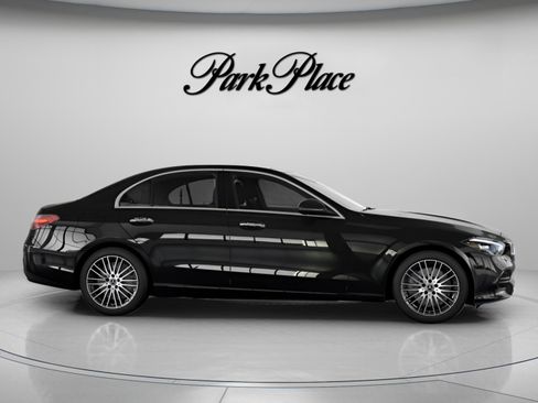 Used 2025 Mercedes-Benz C 300 Sedan image 28