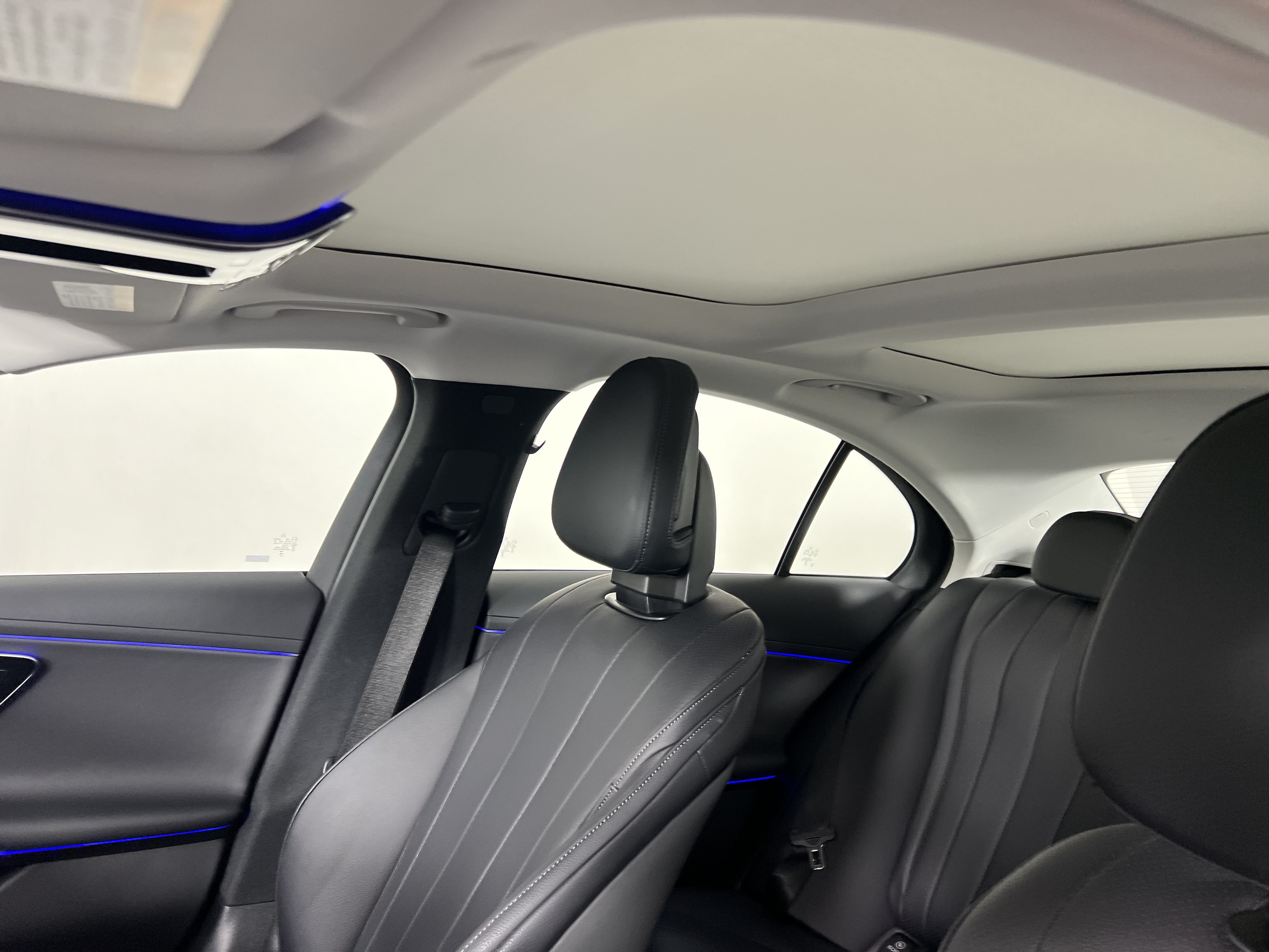 Certified 2024 Mercedes-Benz E 350 4MATIC Sedan image 19