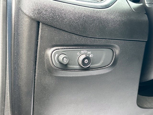 Used 2019 Chevrolet Equinox LT AWD/4WD image 24