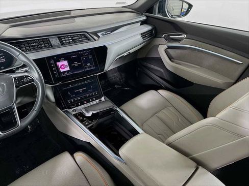 Certified 2024 Audi Q8 e-tron Prestige w/ Prestige Package AWD/4WD image 22