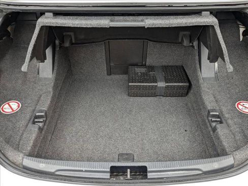 Used 2014 Volkswagen Eos Sport image 6