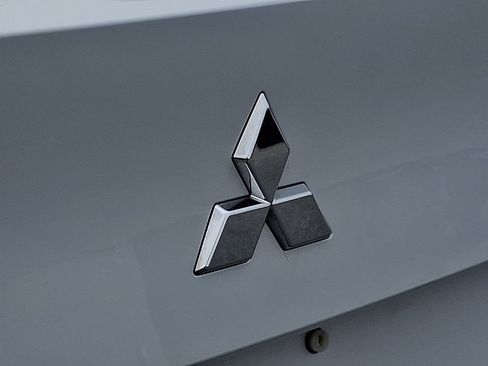 Used 2024 Mitsubishi Outlander SE AWD/4WD image 31