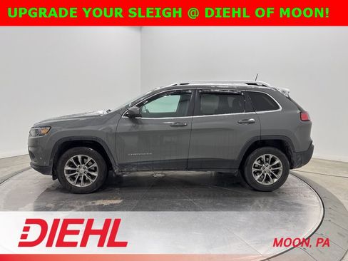 Used 2019 Jeep Cherokee Latitude Plus w/ Cold Weather Group image 4