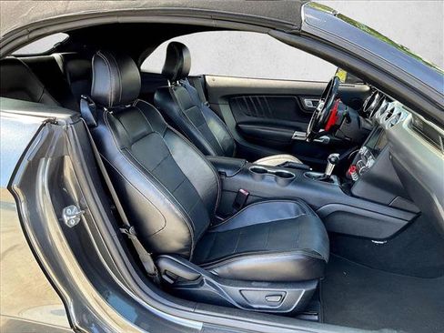 Used 2020 Ford Mustang Premium RWD image 7
