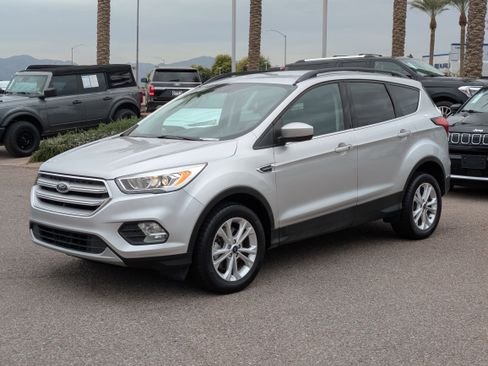 Used 2019 Ford Escape SEL image 7