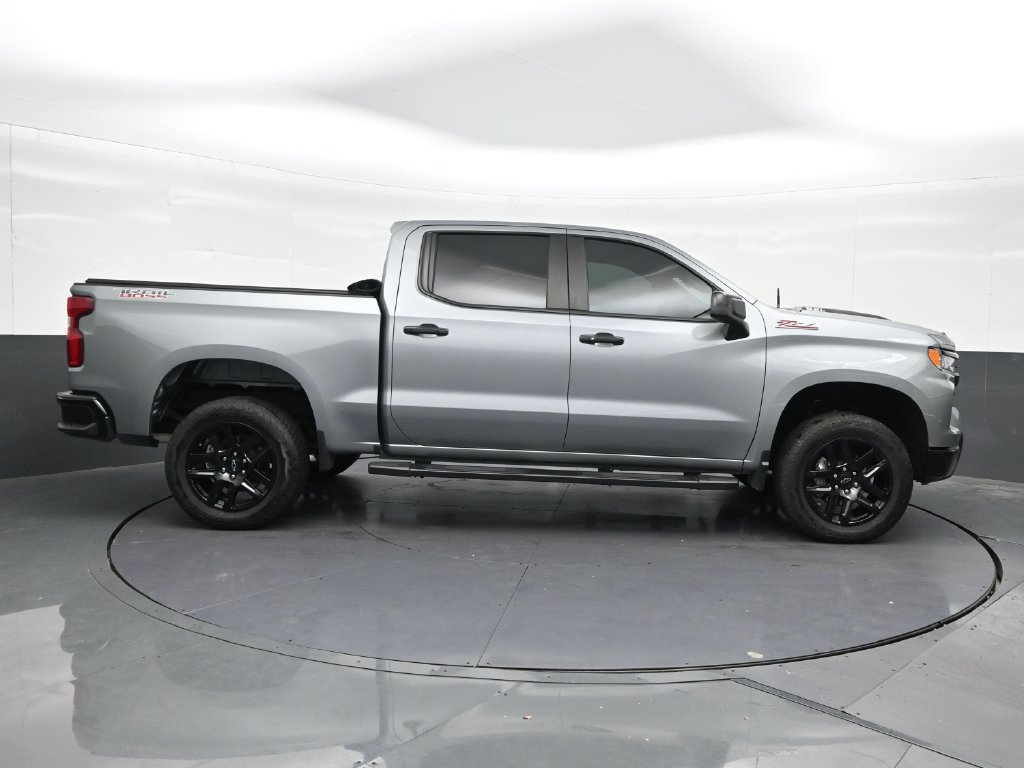 Used 2025 Chevrolet Silverado 1500 LT Trail Boss w/ Convenience Package II AWD/4WD image 7
