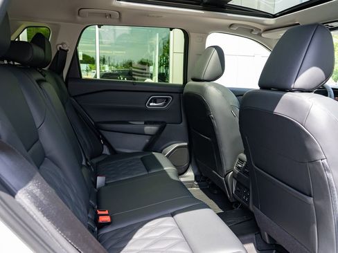 New 2026 Nissan Rogue Platinum AWD/4WD image 27