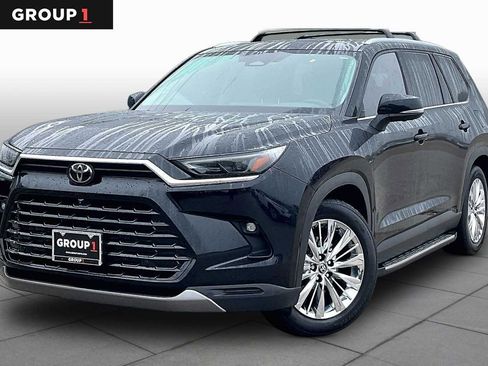 Used 2025 Toyota Grand Highlander AWD image 1