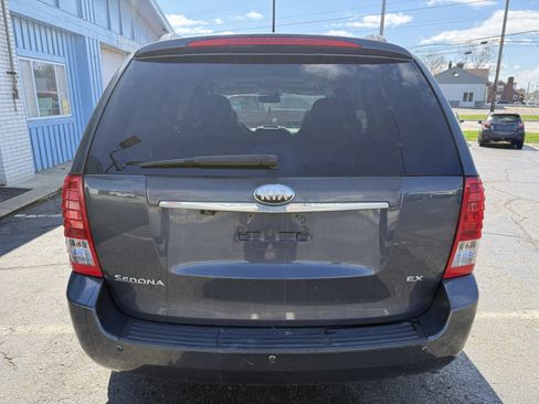 Used 2014 Kia Sedona EX w/ Luxury Package image 4