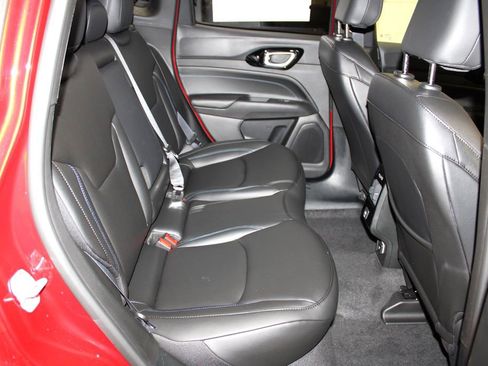 New 2026 Jeep Compass Limited image 28