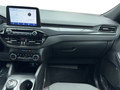 Used 2023 Ford Escape ST-Line image 19