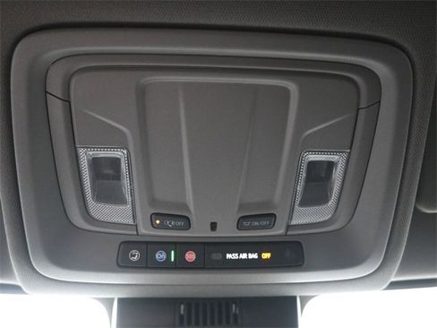 Used 2023 GMC Sierra 1500 Elevation image 25