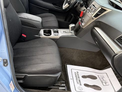 Used 2011 Subaru Outback 2.5i Premium image 15