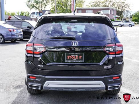 Used 2024 Honda Pilot Touring image 22