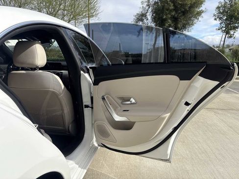 Used 2022 Mercedes-Benz CLA 250 image 13