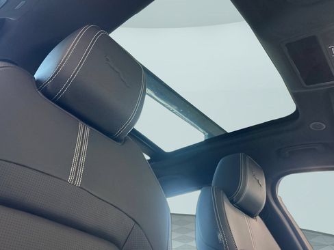 New 2026 Jaguar F-PACE R-Dynamic S AWD/4WD image 20