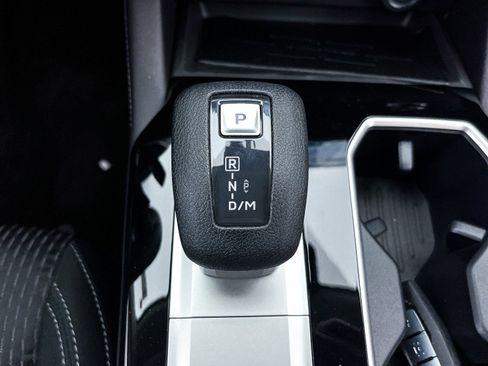 New 2025 Mitsubishi Outlander ES image 18