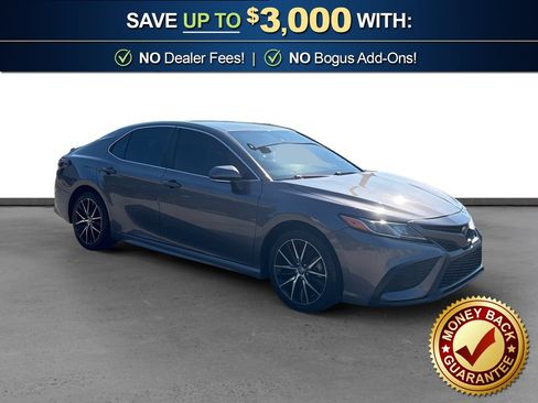 Used 2024 Toyota Camry SE FWD image 10