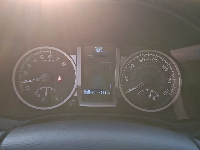 Used 2023 Toyota Tacoma SR5 w/ Technology Package AWD/4WD image 16