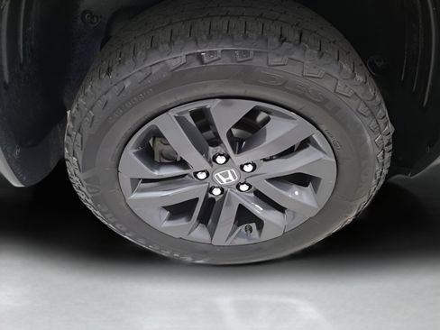 Certified 2024 Honda Ridgeline Sport image 9