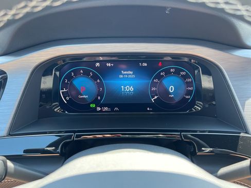 New 2026 Volkswagen Atlas Cross Sport SE FWD image 16