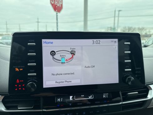 Used 2023 Toyota Sienna LE image 20