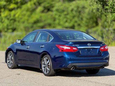 Used 2016 Nissan Altima 2.5 SR image 10
