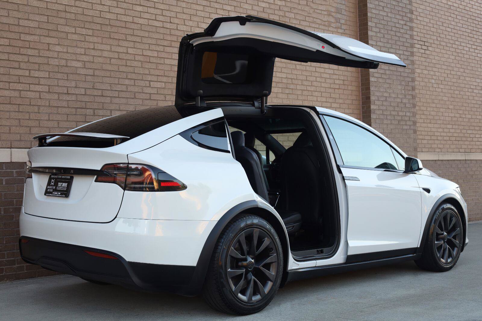 Used 2023 Tesla Model X AWD/4WD image 7
