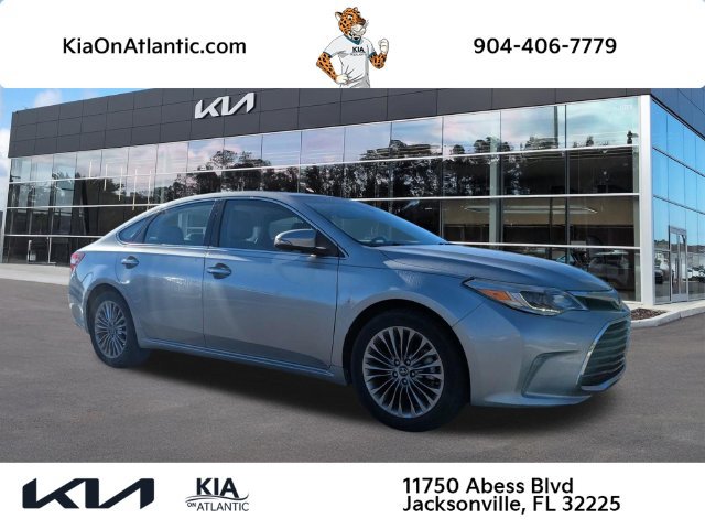 Used 2016 Toyota Avalon Limited w/ Toyota Safety Sense Package FWD image 1