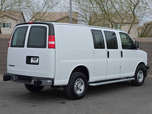 Used 2024 Chevrolet Express 2500 w/ Driver Convenience Package image 9