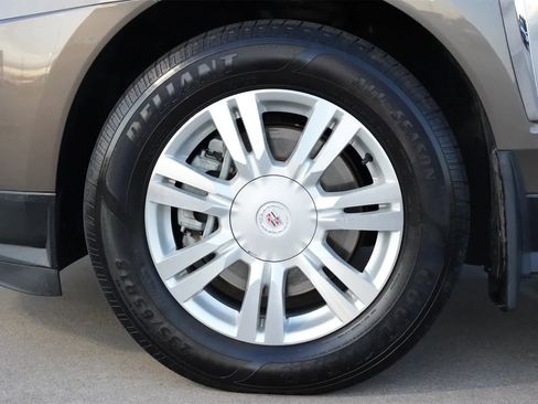 Used 2015 Cadillac SRX Luxury w/ Driver Awareness Package image 26