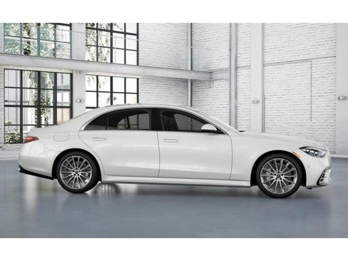 Certified 2022 Mercedes-Benz S 500 4MATIC w/ AMG Line Package image 27