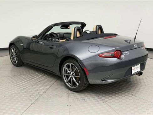 Used 2017 MAZDA MX-5 Miata Grand Touring image 4