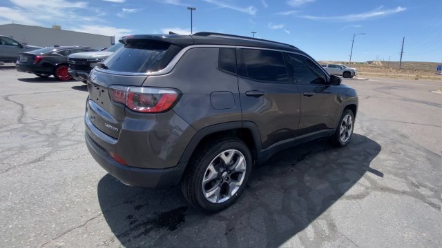 Used 2019 Jeep Compass Limited w/ Safety & Security Group AWD/4WD image 8