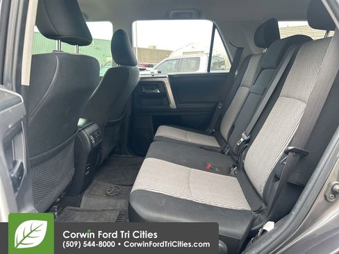 Used 2018 Toyota 4Runner SR5 image 2