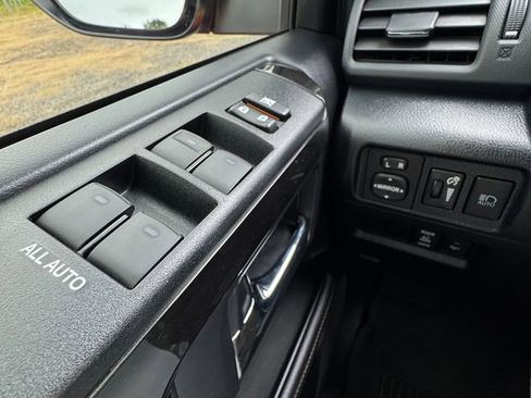 Used 2023 Toyota 4Runner 40th Anniversary SE AWD/4WD image 18