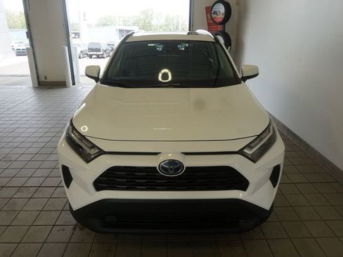 Used 2022 Toyota RAV4 XLE w/ Convenience Package AWD/4WD image 14
