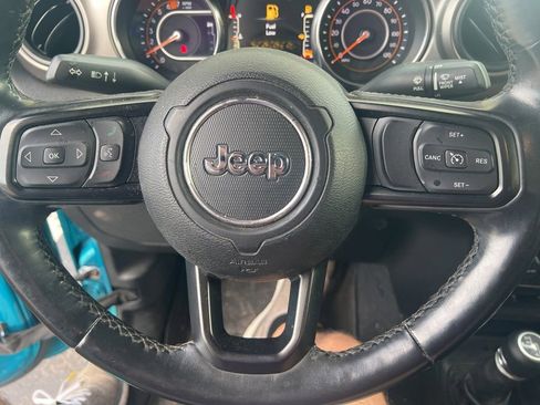 Used 2020 Jeep Wrangler Sport AWD/4WD image 5