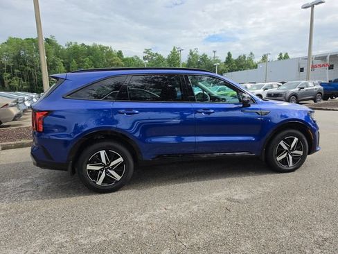 Used 2022 Kia Sorento S FWD image 9